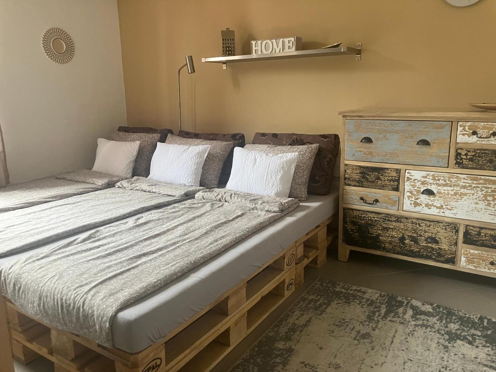 Karneol Apartman بالاتونفينيفيس المظهر الخارجي الصورة